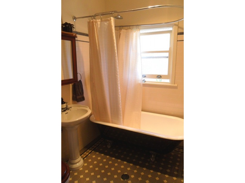 118 Rickard Road, Narrabeen NSW 2101