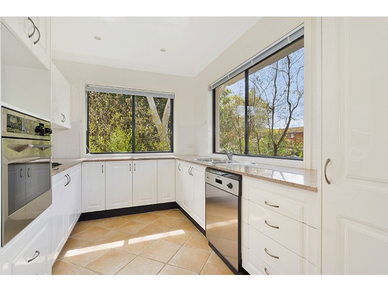 1/8 The Crecent Crescent, Avalon NSW 2107