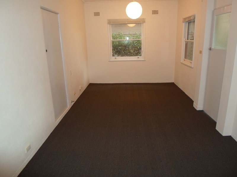 8 Wandeen Road, Avalon NSW 2107