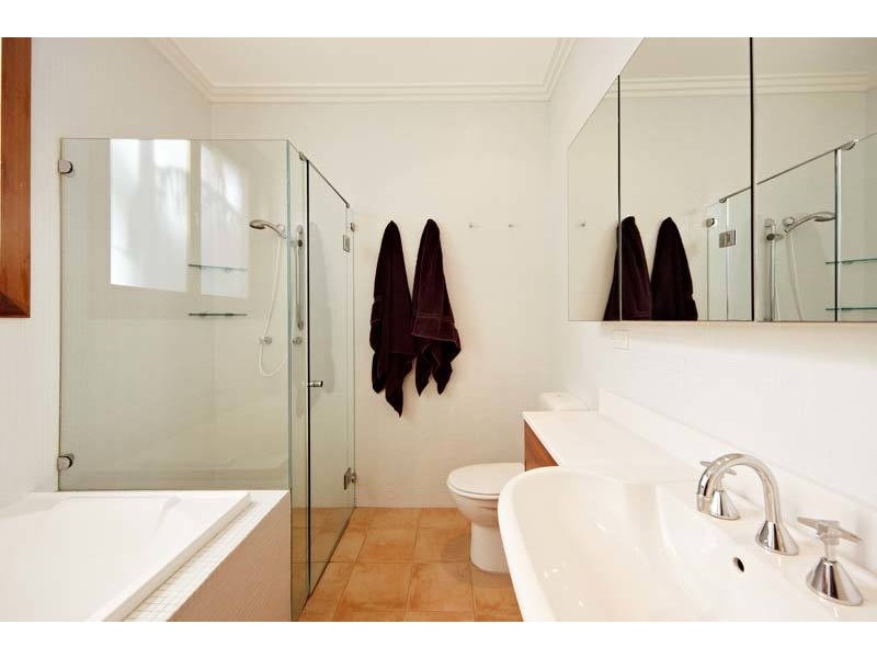 305 Lower Plateau Road, Bilgola NSW 2107