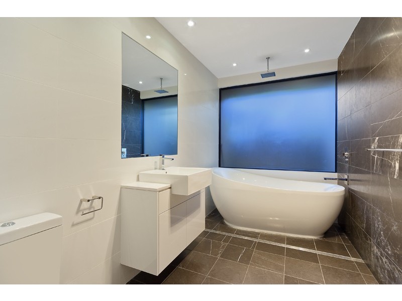 6 The Pinnacle, Bilgola NSW 2107