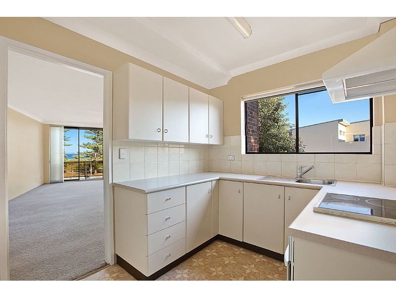 8/391 Barrenjoey  Road, Newport NSW 2106