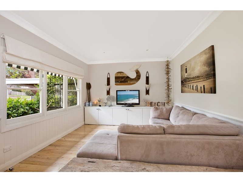 9 Elaine Avenue, Avalon Beach NSW 2107