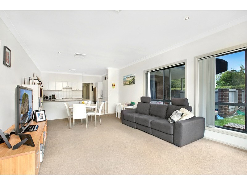 4 Mahogany Boulevard, Warriewood NSW 2102