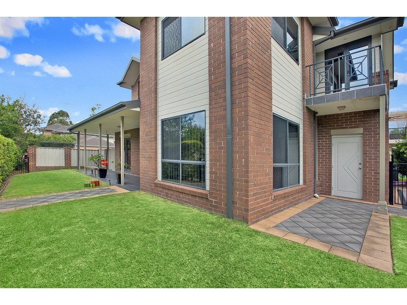 4 Mahogany Boulevard, Warriewood NSW 2102