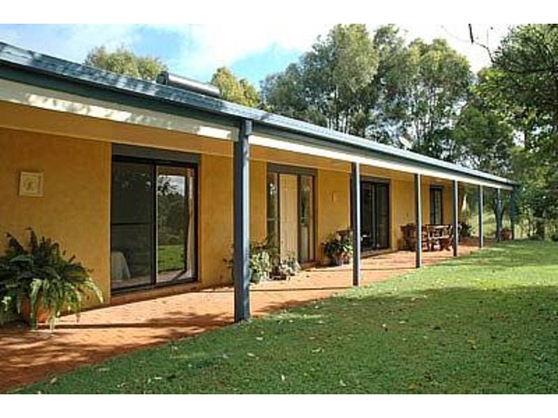 8 Killen Falls Drive, Tintenbar NSW 2478