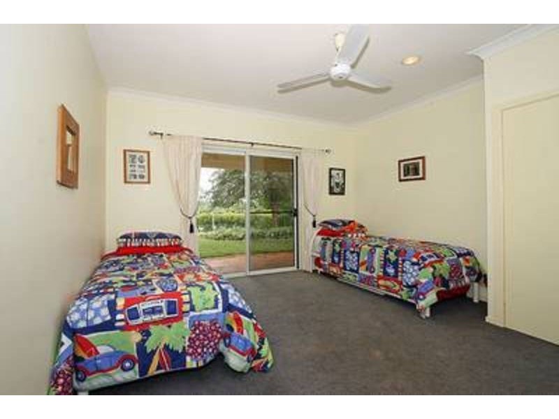 8 Killen Falls Drive, Tintenbar NSW 2478