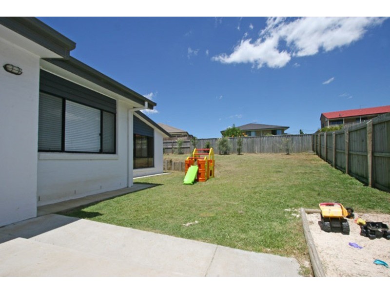 27 Lindsay Avenue, Cumbalum NSW 2478