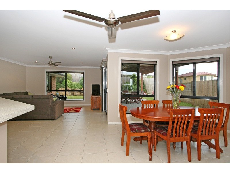 33 Lindsay Avenue, Cumbalum NSW 2478
