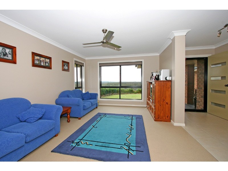 33 Lindsay Avenue, Cumbalum NSW 2478