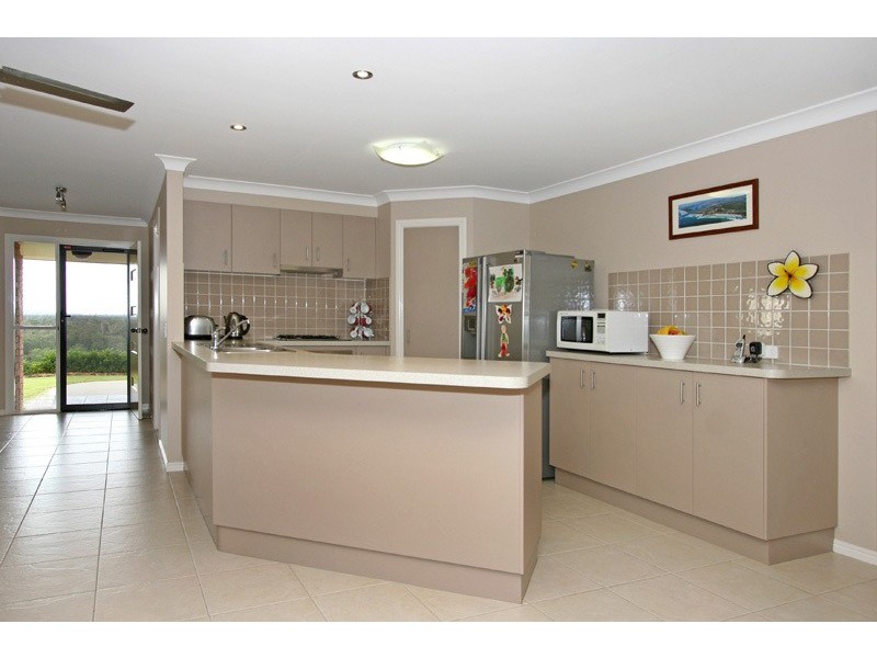 33 Lindsay Avenue, Cumbalum NSW 2478