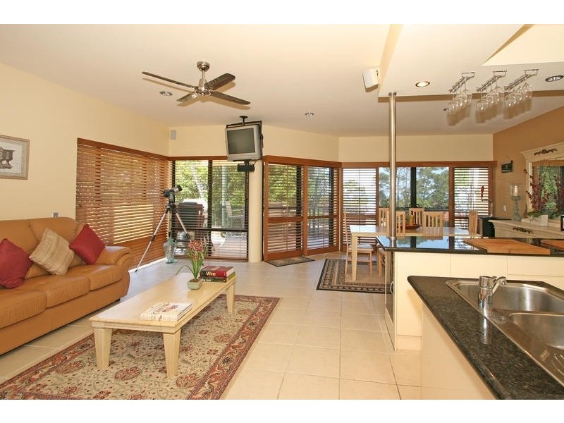 2/10 Pine Avenue, East Ballina NSW 2478