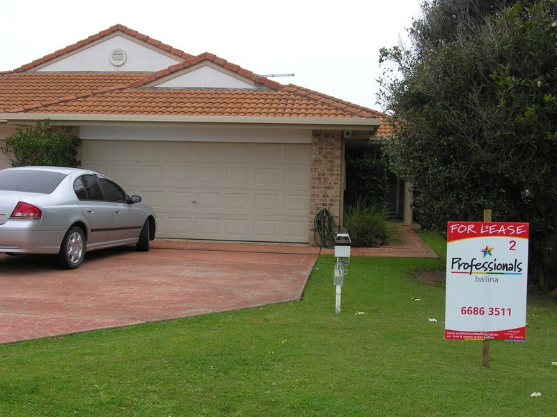 2/65 Silvergull Drive, East Ballina NSW 2478