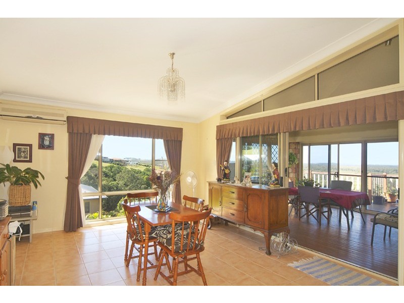 8 Unara Parkway, Cumbalum NSW 2478