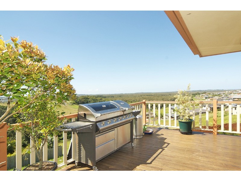 8 Unara Parkway, Cumbalum NSW 2478