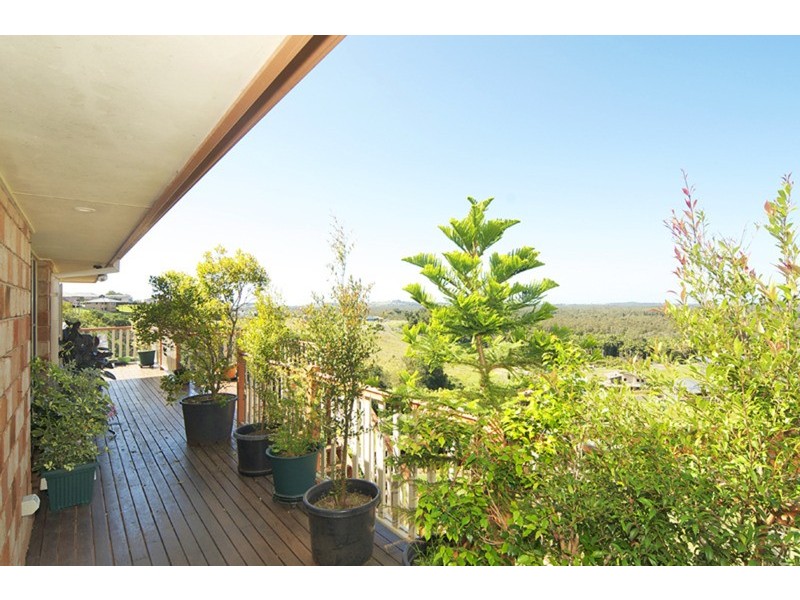 8 Unara Parkway, Cumbalum NSW 2478