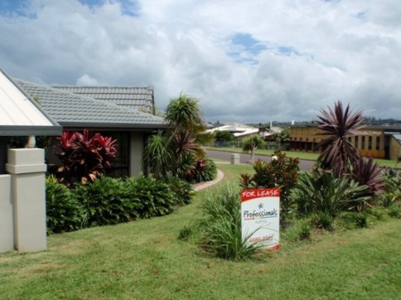 1 Redford Drive, Skennars Head NSW 2478