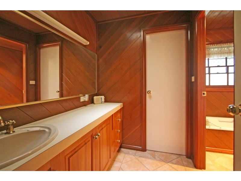 5 Summerhill Crescent, Cumbalum NSW 2478