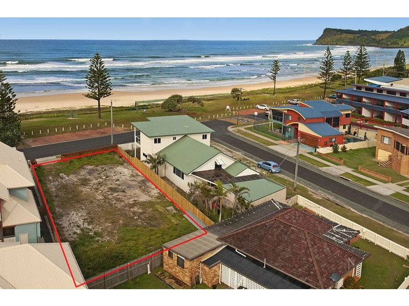 24 Pacific Parade, Lennox Head NSW 2478
