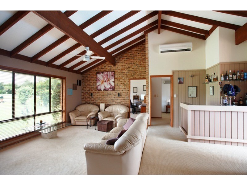 18 Summerhill Crescent, Cumbalum NSW 2478
