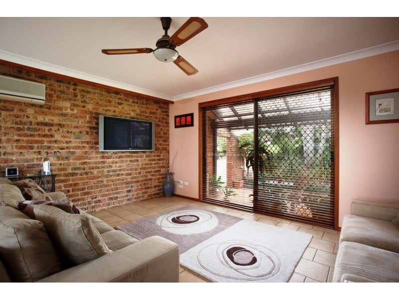 18 Summerhill Crescent, Cumbalum NSW 2478
