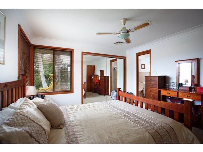 18 Summerhill Crescent, Cumbalum NSW 2478