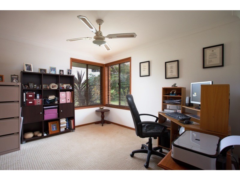 18 Summerhill Crescent, Cumbalum NSW 2478