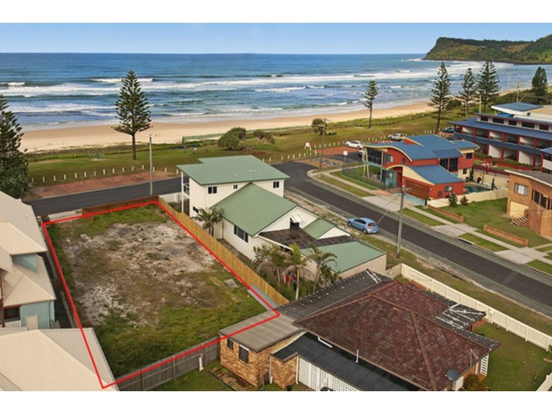 24 Pacific Parade, Lennox Head NSW 2478