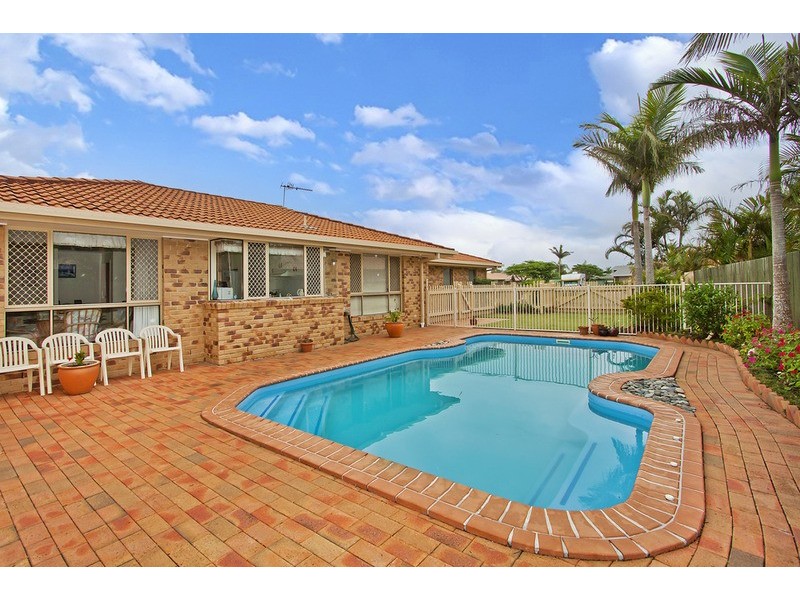 8 Lakeview Circuit, East Ballina NSW 2478