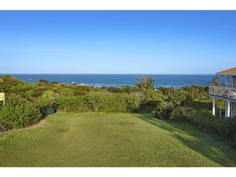 1 White Water Court, East Ballina NSW 2478