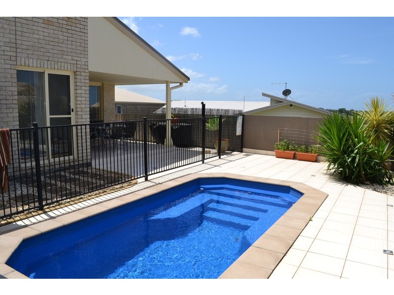 2/2 Lindsay Avenue, Cumbalum NSW 2478