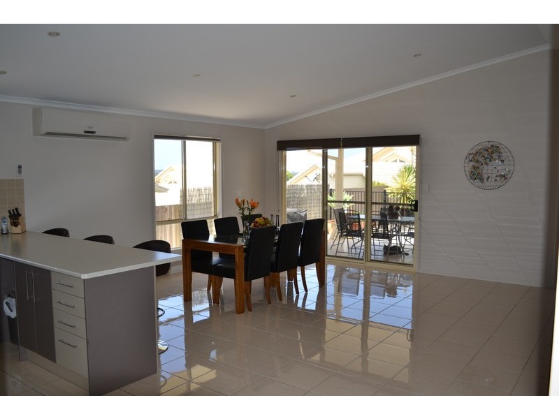 2/2 Lindsay Avenue, Cumbalum NSW 2478