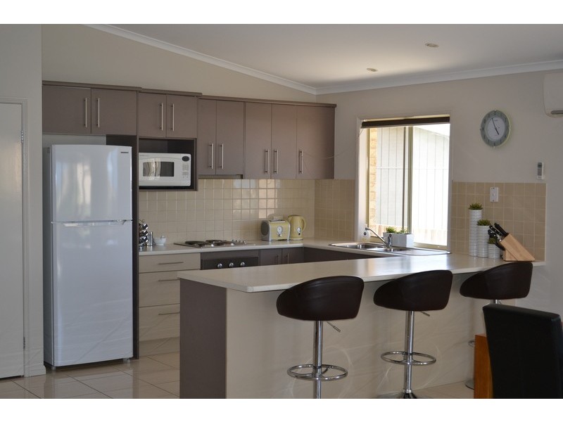 2/2 Lindsay Avenue, Cumbalum NSW 2478
