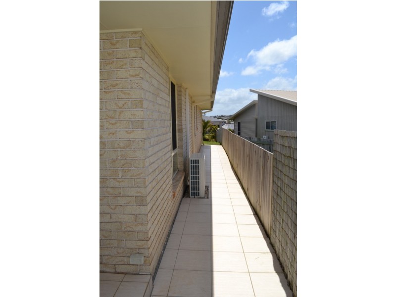 2/2 Lindsay Avenue, Cumbalum NSW 2478
