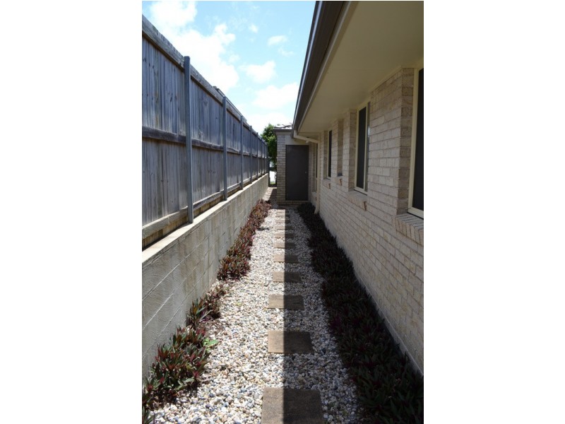 2/2 Lindsay Avenue, Cumbalum NSW 2478