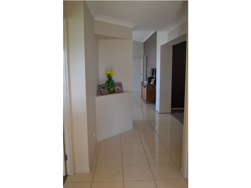 2/2 Lindsay Avenue, Cumbalum NSW 2478