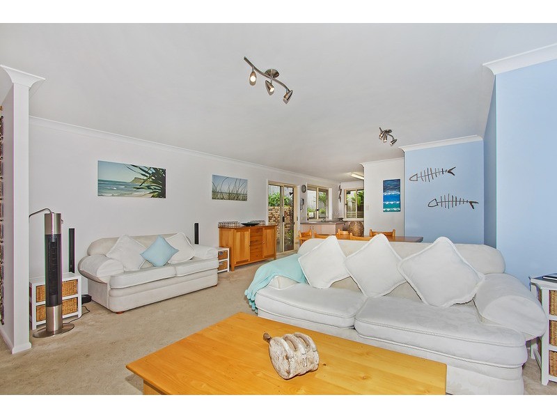 2/6 Chauvel Close, Skennars Head NSW 2478