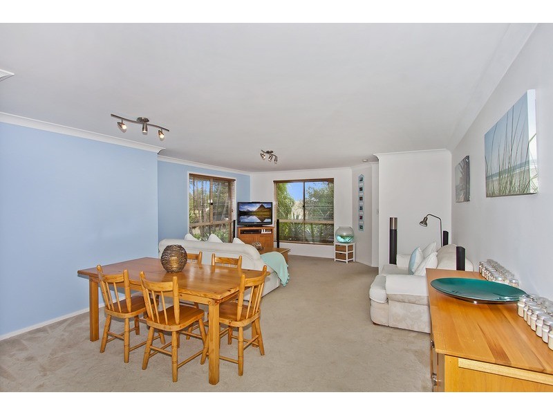 2/6 Chauvel Close, Skennars Head NSW 2478