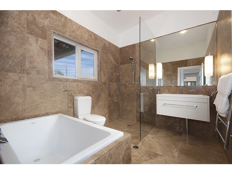 2E Pacific Vista Drive, Byron Bay NSW 2481