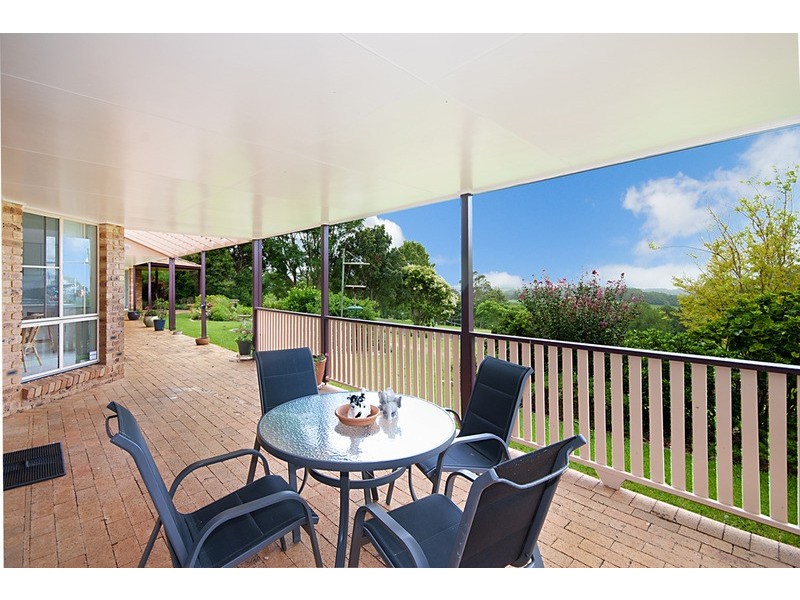 33 Hillcrest Drive, Tintenbar NSW 2478
