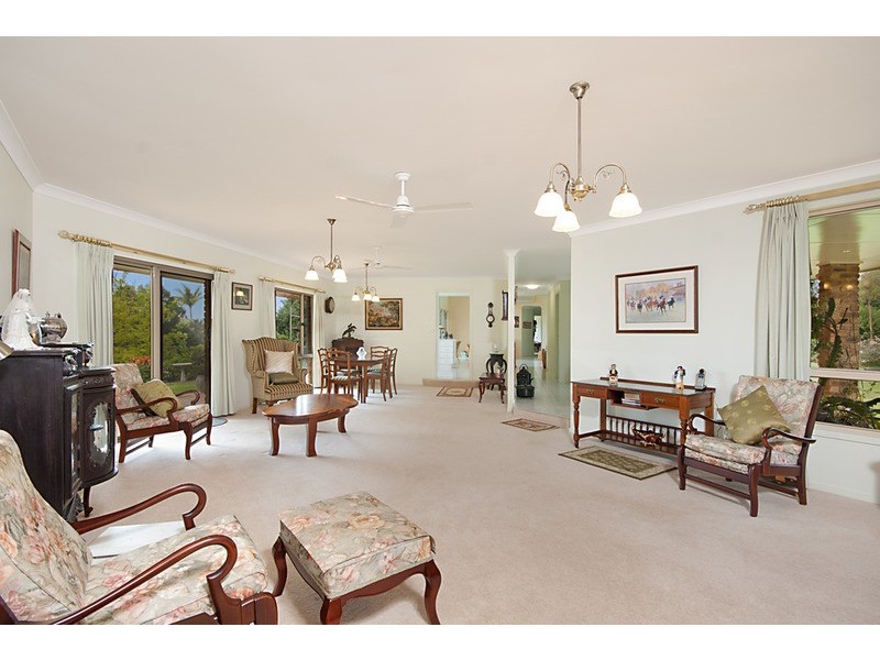 33 Hillcrest Drive, Tintenbar NSW 2478