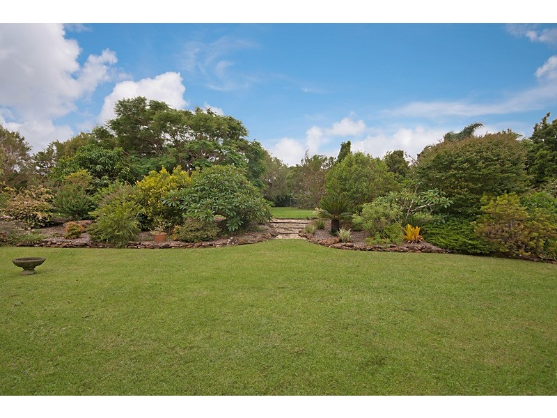 33 Hillcrest Drive, Tintenbar NSW 2478