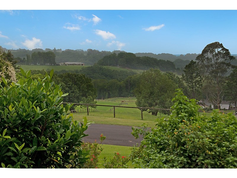 33 Hillcrest Drive, Tintenbar NSW 2478