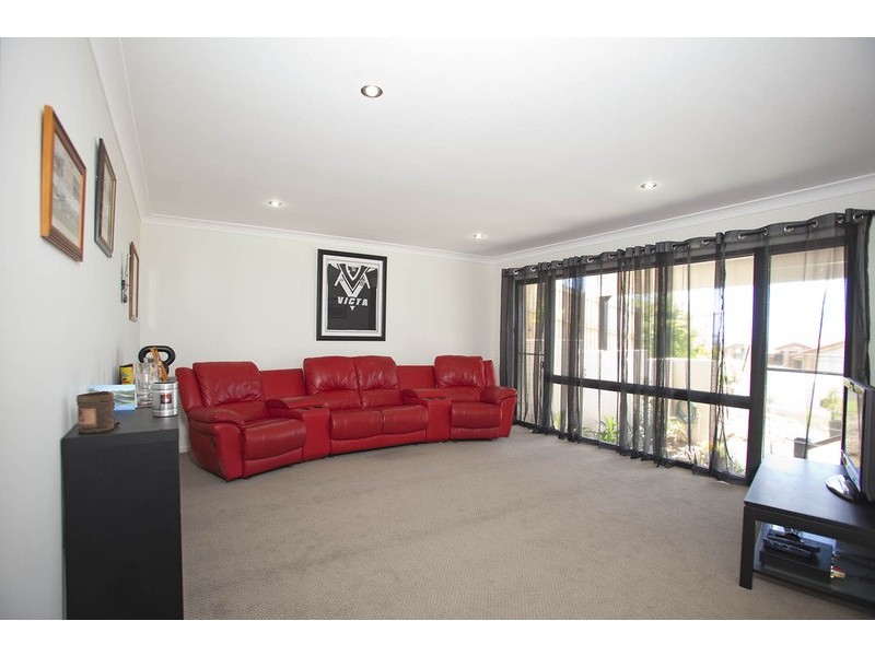 19 Unara Parkway, Cumbalum NSW 2478