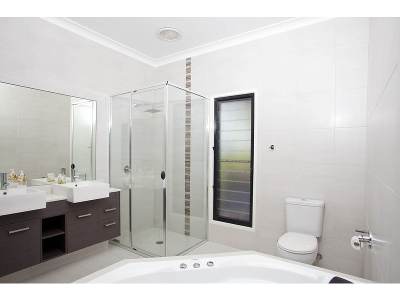 19 Unara Parkway, Cumbalum NSW 2478