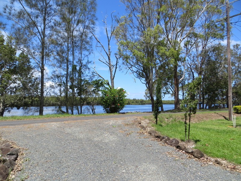 2/305 Riverbank Road, Pimlico NSW 2478