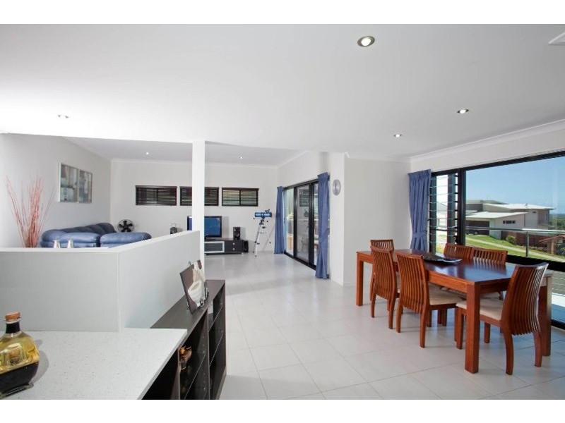 19 Unara Parkway, Cumbalum NSW 2478