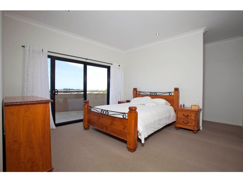 19 Unara Parkway, Cumbalum NSW 2478
