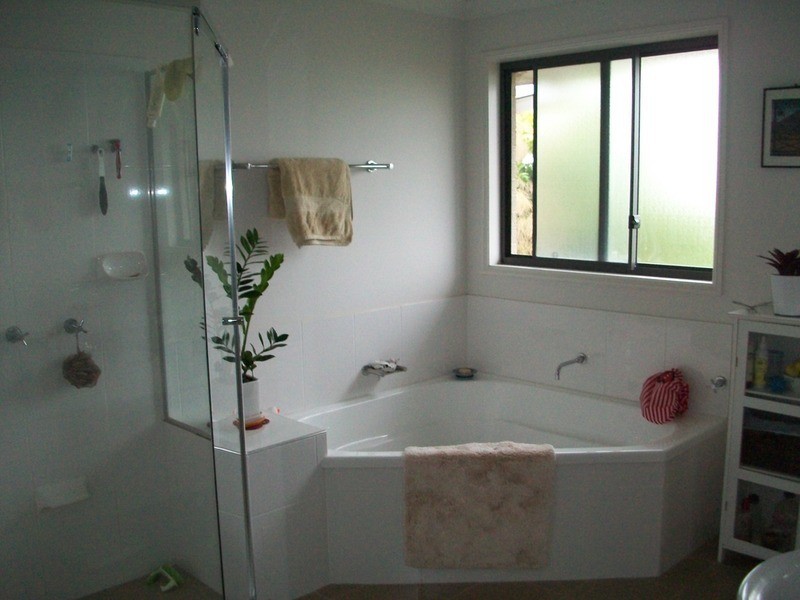 5 Lindsay Avenue, Cumbalum NSW 2478