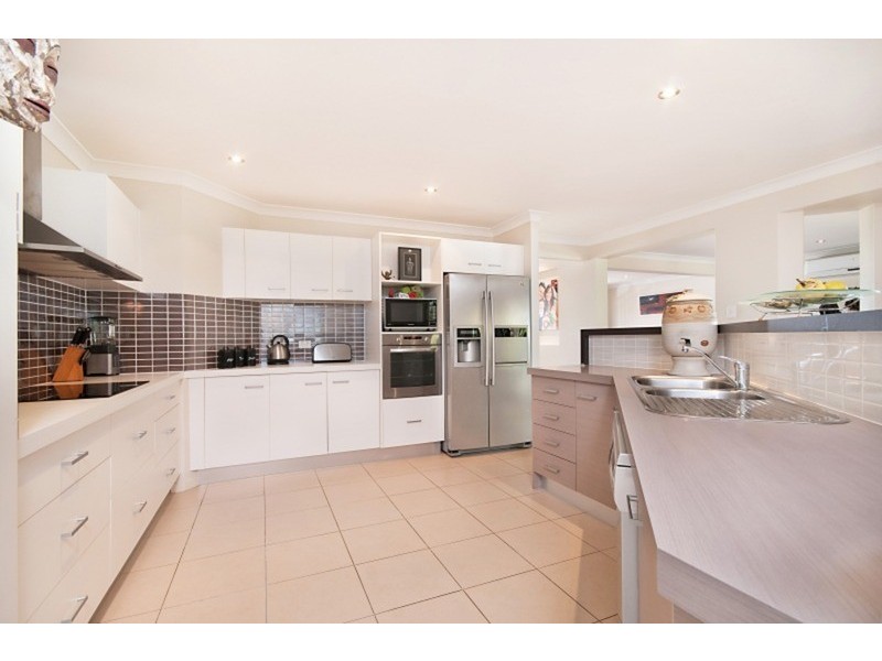 11 Lindsay Avenue, Cumbalum NSW 2478